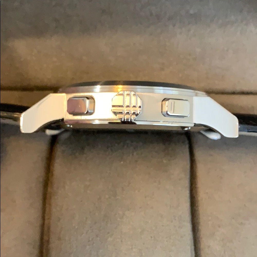 Burberry Chronograph Watch- Leather Strap - Picture 4 of 8